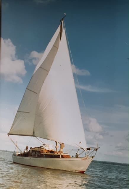 Laura under full sail on the Shannon Estuary